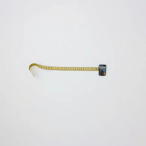 Jak obliczyć powierzchnię sufitu do malowania